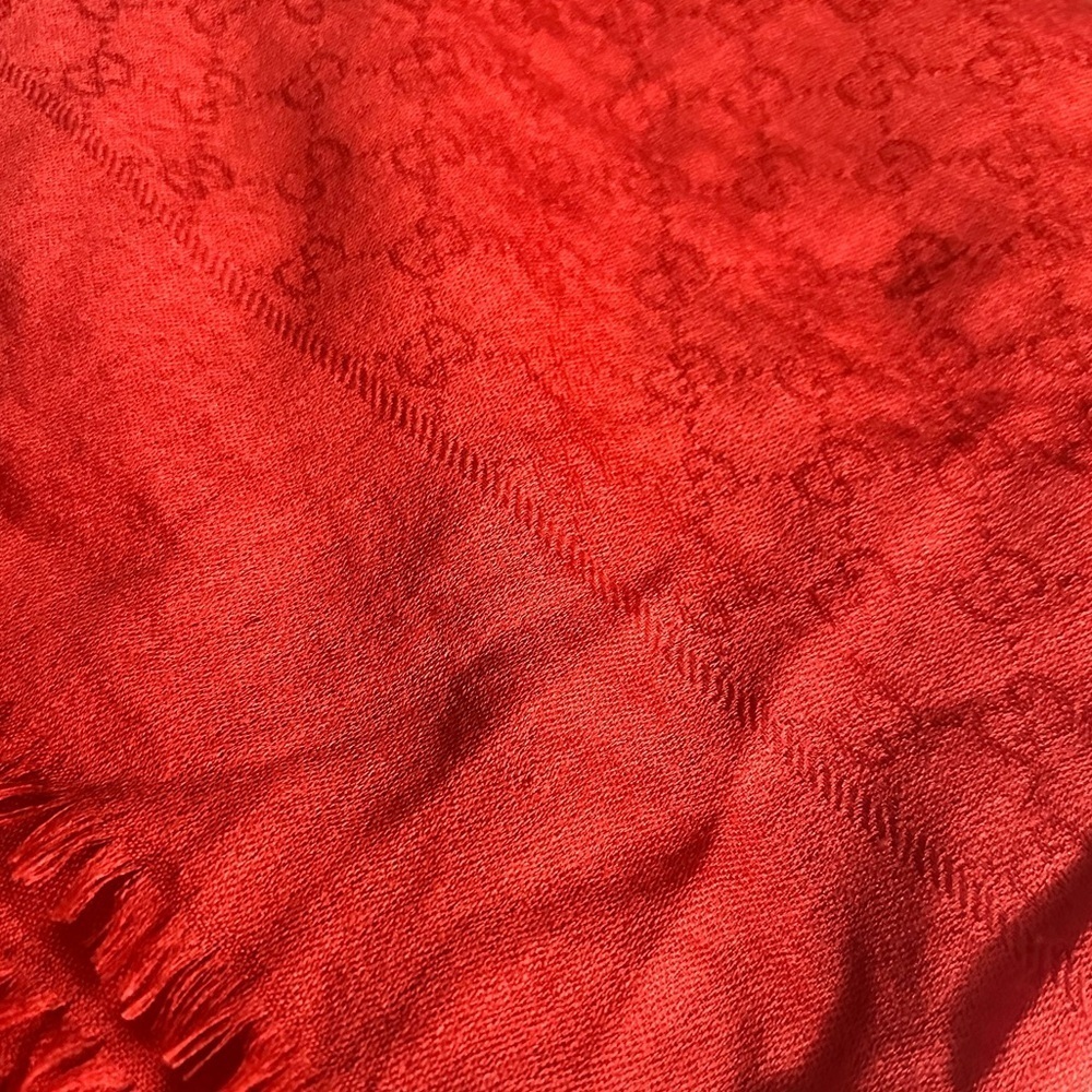GUCCI Monogram GG Scarf - Picture 3 of 6